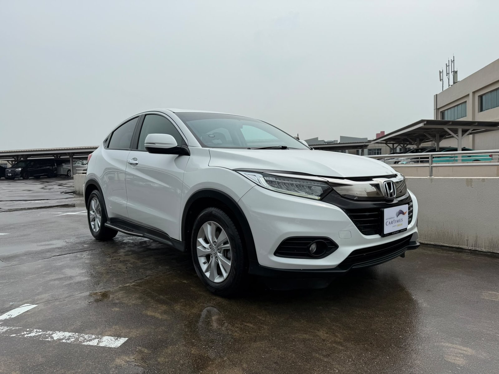 Used Honda Vezel 1.5 X for sale in Singapore